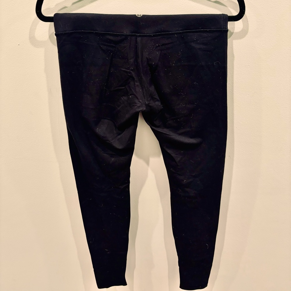 Lululemon black tight fit leggings 🩶🌱🍋